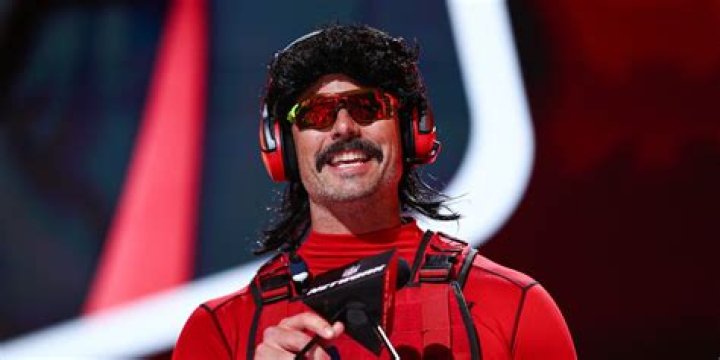 Dr DisRespect (Twitch Streamer) – Bio, Wife, Net Worth & Family Life