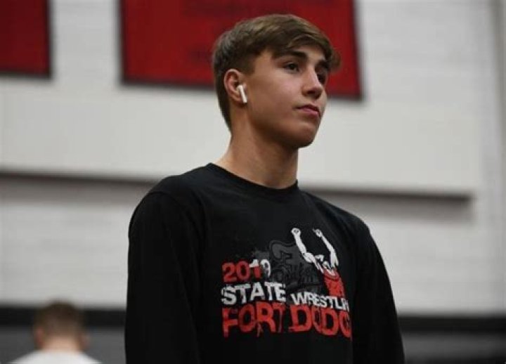 
Drake Ayala Mom Angie Ayala Works At A Skincare Company 