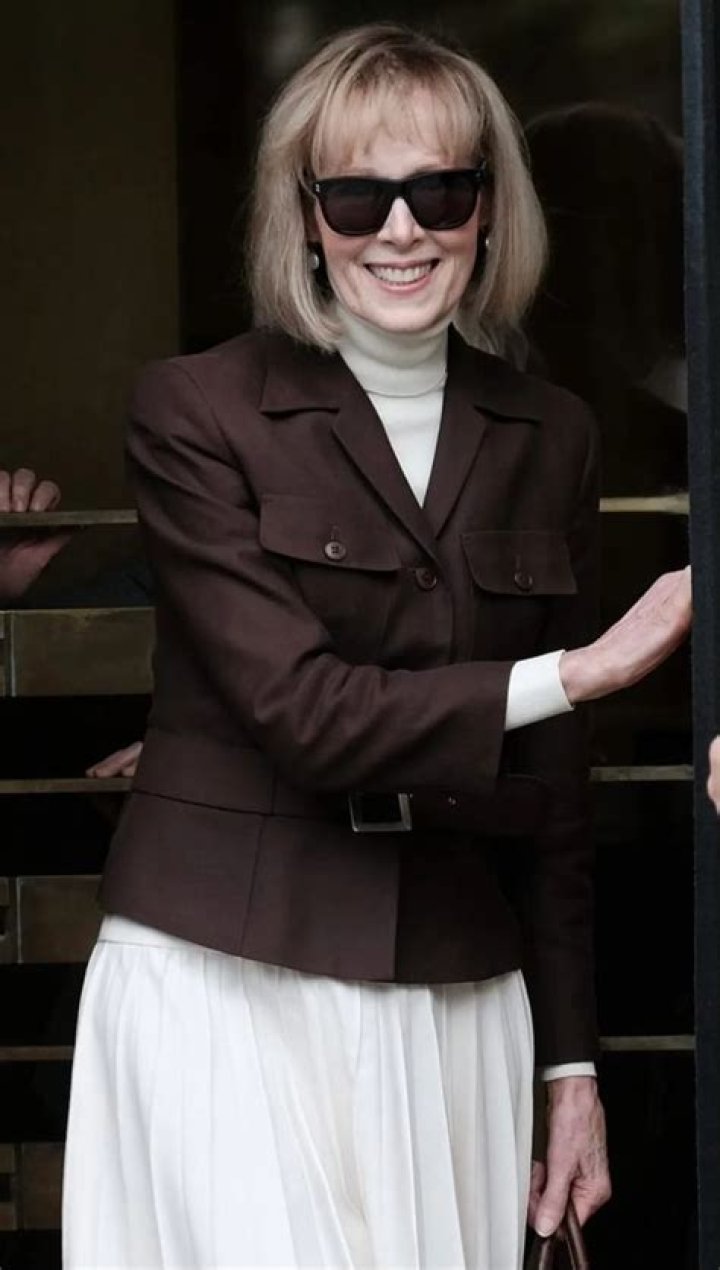 E Jean Carroll Height, Weight, Net Worth, Age, Birthday, Wikipedia, Who, Nationality, Biography