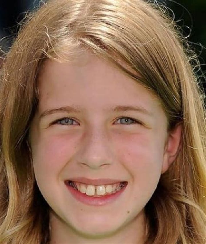 Elie Docter Net Worth