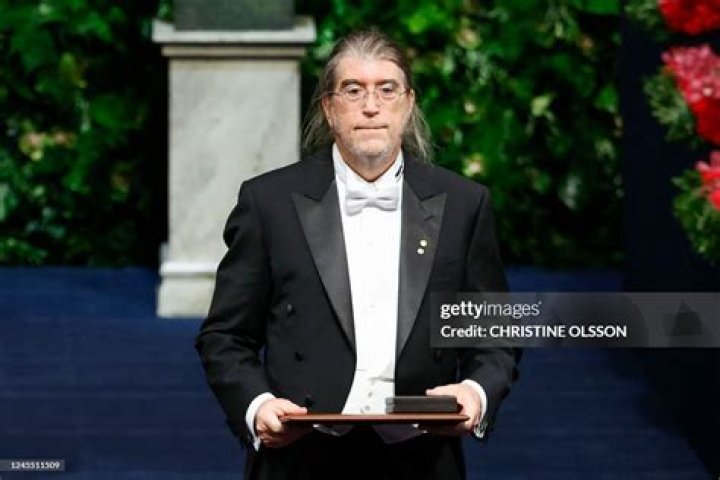 Famous American Economist Philip Dybvig Has Never Had A Wife But He’s Not Afraid