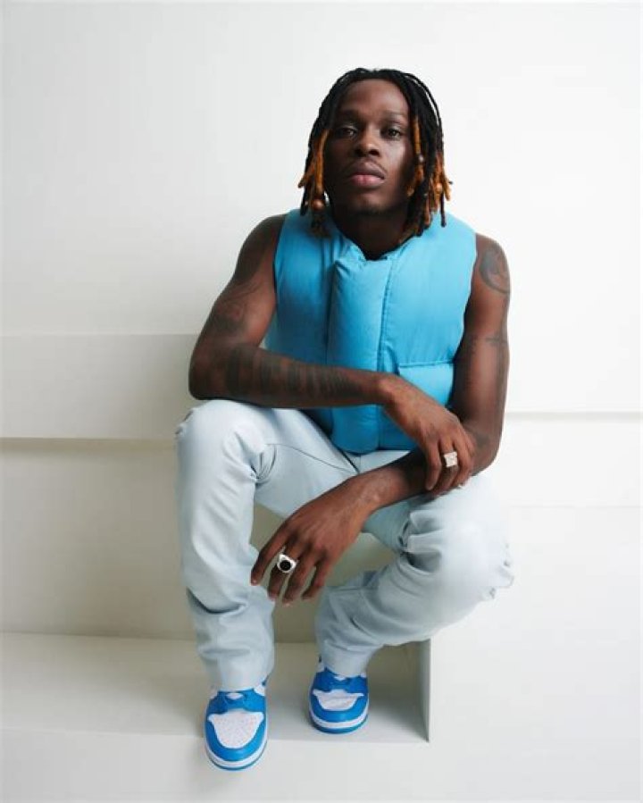 Fireboy DML Height, Weight, Net Worth, Age, Birthday, Wikipedia, Who, Nationality, Biography