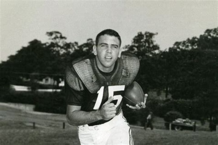 
Former Top-ranked Hogs Quarterback, Jon Brittenum, dies at 78 