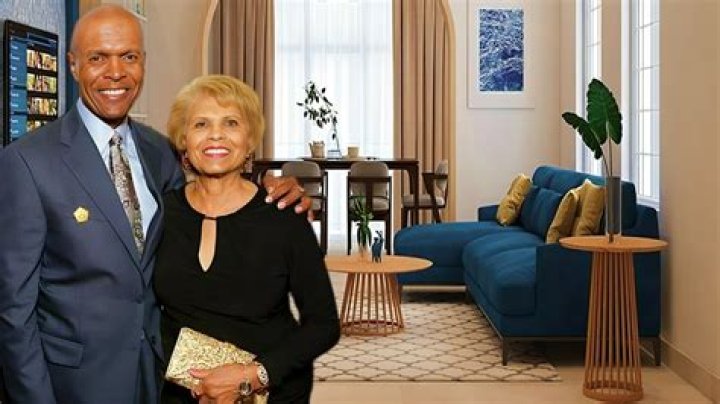 Gale Sayers Net Worth