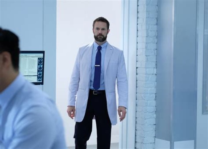 Garret Dillahunt Net Worth