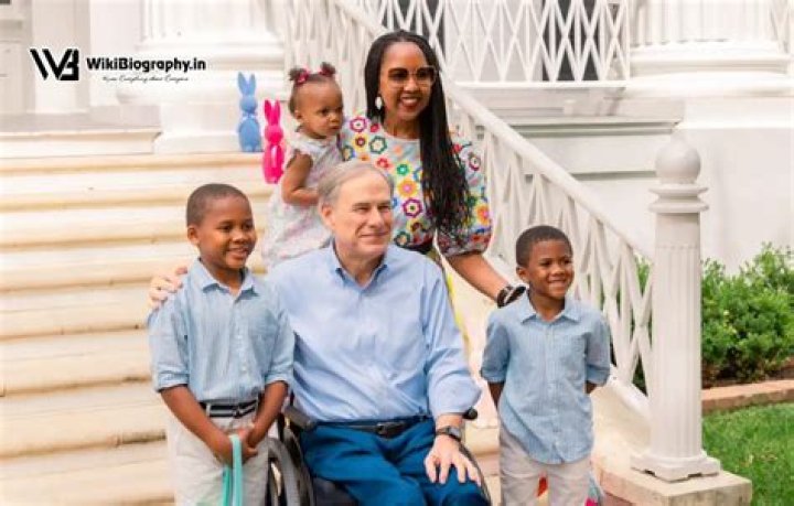 Greg Abbott Biography, Education, Masks, Disability, Wheelchair, Daughter Wedding