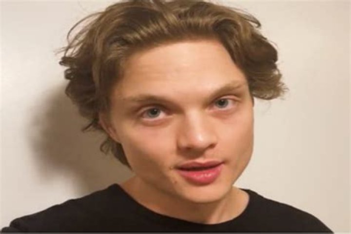 Greg Germann Height, Weight, Net Worth, Age, Birthday, Wikipedia, Who, Instagram, Biography