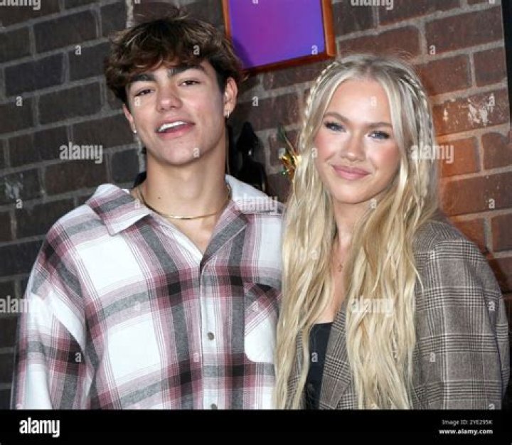 Hannah Boulton Age And Boyfriend: Meet The Singer On Instagram