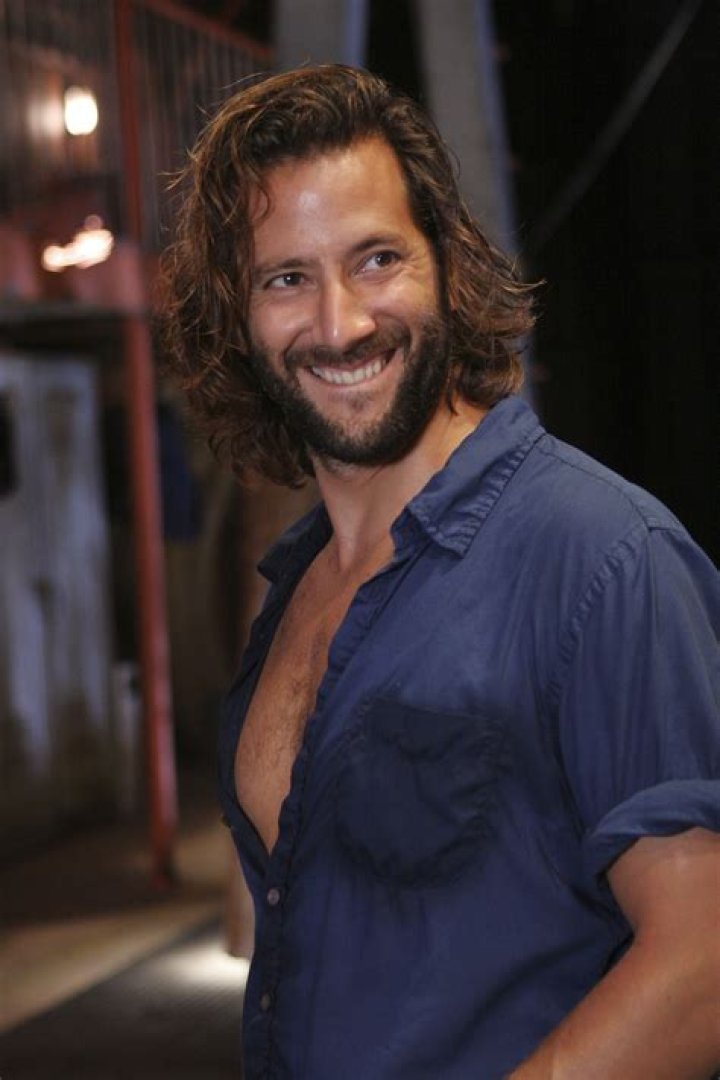 Henry Ian Cusick Height, Weight, Net Worth, Age, Birthday, Wikipedia, Who, Instagram, Biography