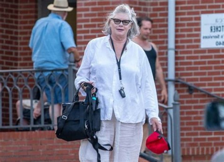 
How Much Weight Did Kelly McGillis Lose In 2022? Top Gun Star Health Update And Illness 