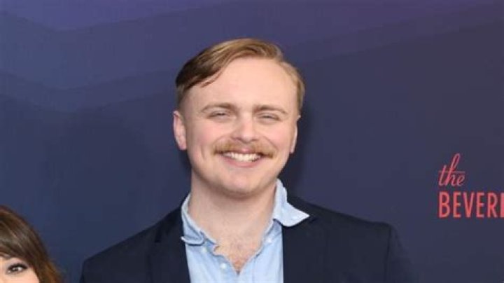 How Tall Was Gus Johnson Actually? Comparing His Height To Other NBA Players