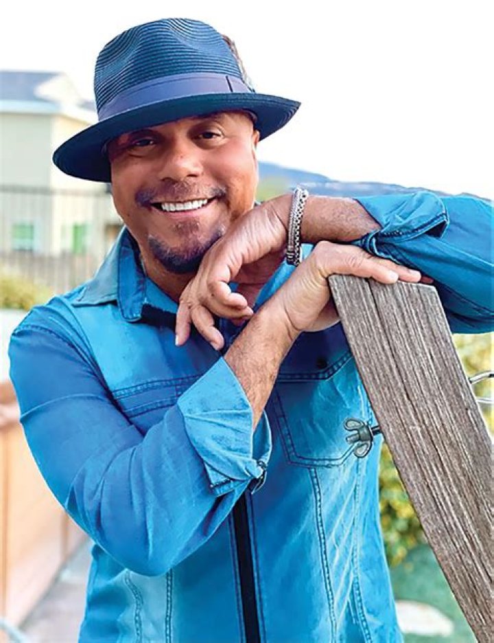 Howard Hewett