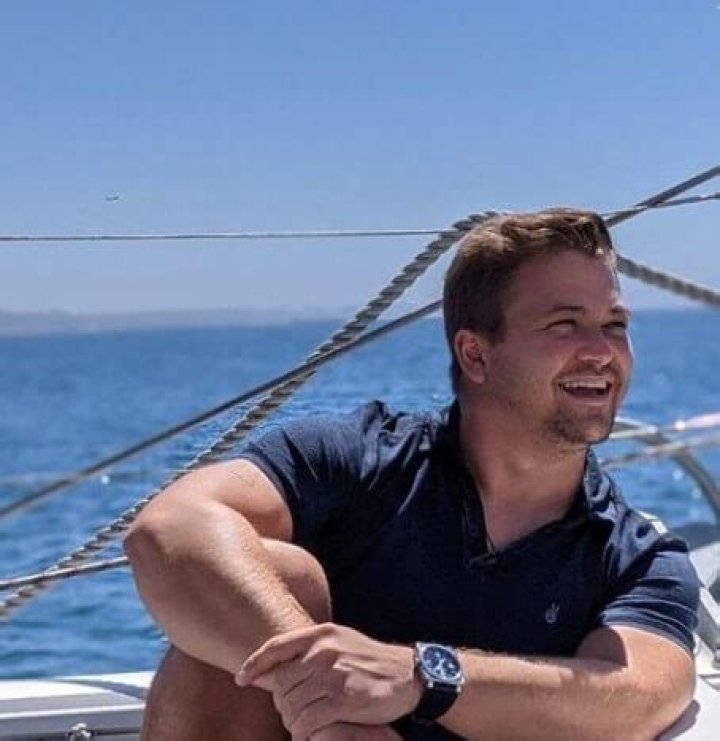 Hunter Hayes Height, Weight, Body Measurements, Shoe Size