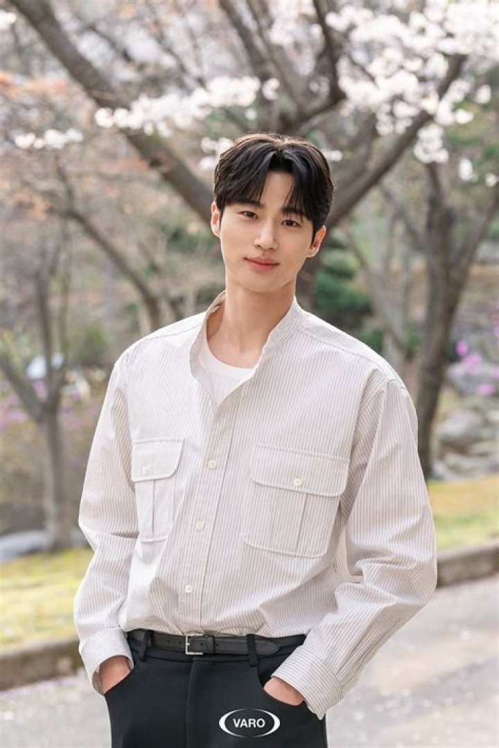 
Irene Byon Height, Weight, Net Worth, Age, Birthday, Wikipedia, Who, Nationality, Biography 