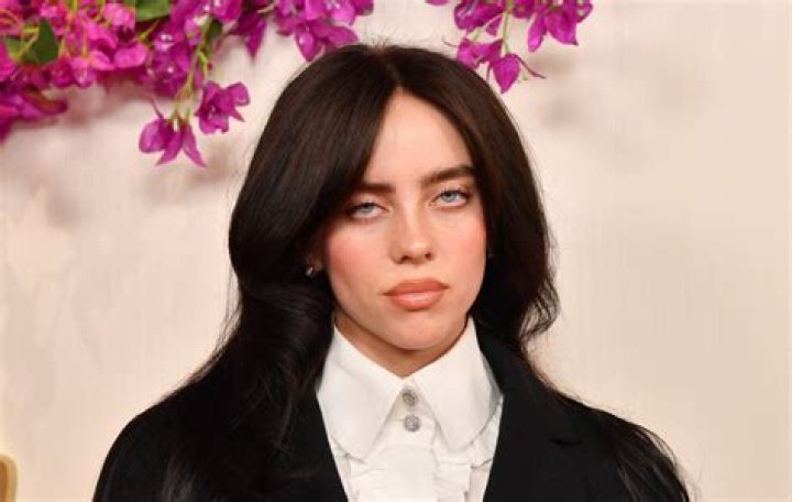 Is Billie Eilish gay? Fans wonder after Jesse Rutherford breakup, Ava Capri link up