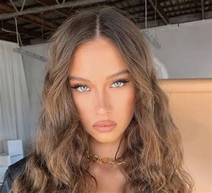 Isabelle Mathers Height, Weight, Net Worth, Age, Wiki, Who, Instagram, Biography