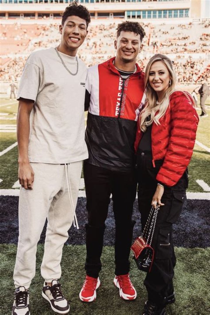 Jackson Mahomes TikTok Height: Is Patrick Mahomes’s Brother Jackson Mahomes Gay? Age Facts
