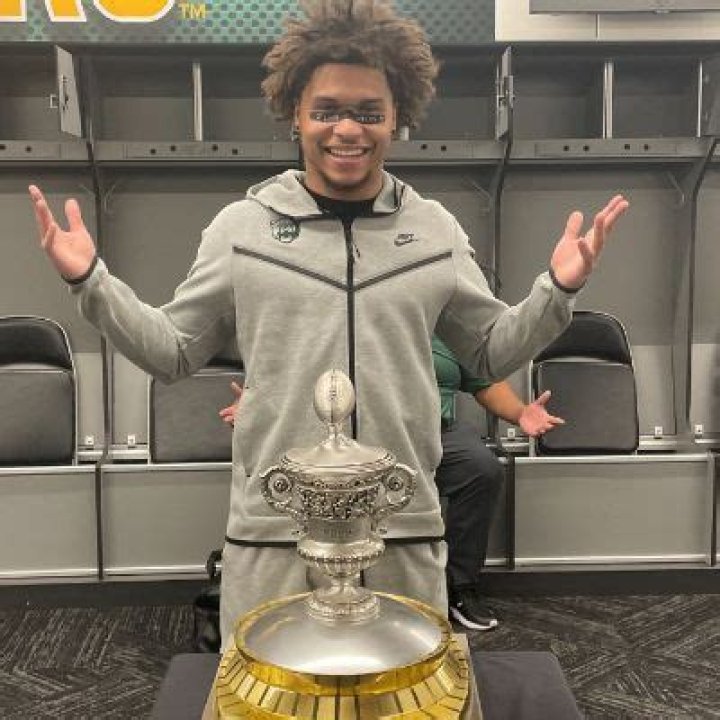 
Jalen Pitre Height, Weight, Net Worth, Age, Birthday, Wikipedia, Who, Nationality, Biography 