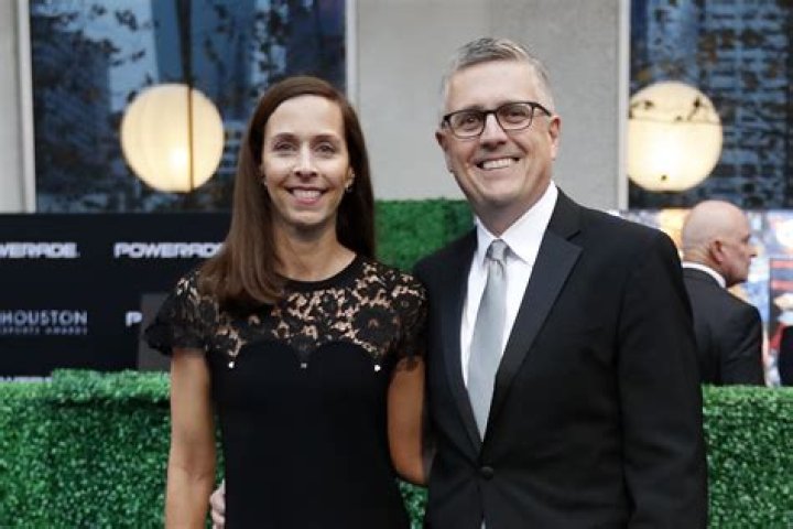 Jeff Luhnow Bio, Age, Salary, Wife, Net Worth, and Houston Astros