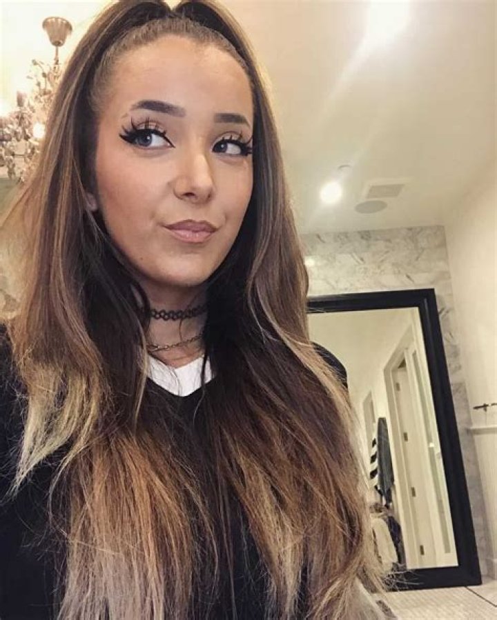 
Jenna Marbles Height, Age, Boyfriend, Biography, Wiki, Net Worth 