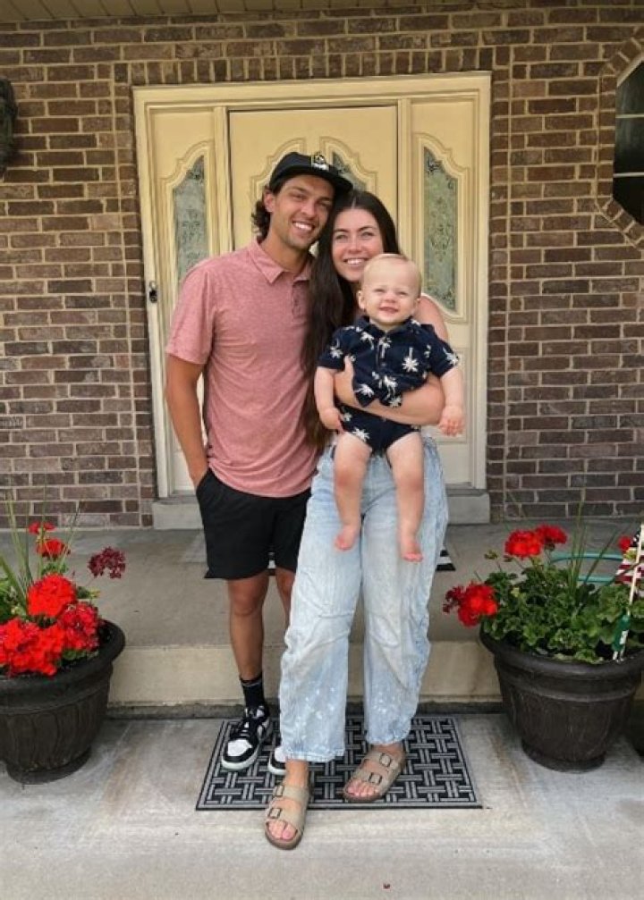 Jensen Arnold Height, Weight, Measurements, Bra Size, Shoe Size