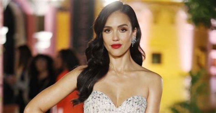 
Jessica Alba reveals she fended off Hollywood ‘predators’ by putting on ‘armor of masculine energy’ 