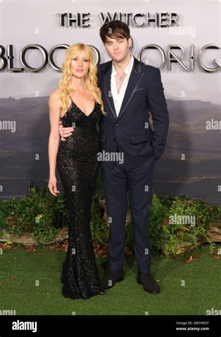 
Joey Batey (The Witcher) Height, Girlfriend, Net Worth, Age, Bio 