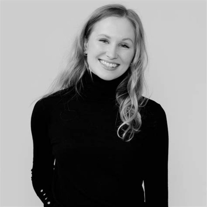 Jon Pointing wife: Is Jon Pointing married?