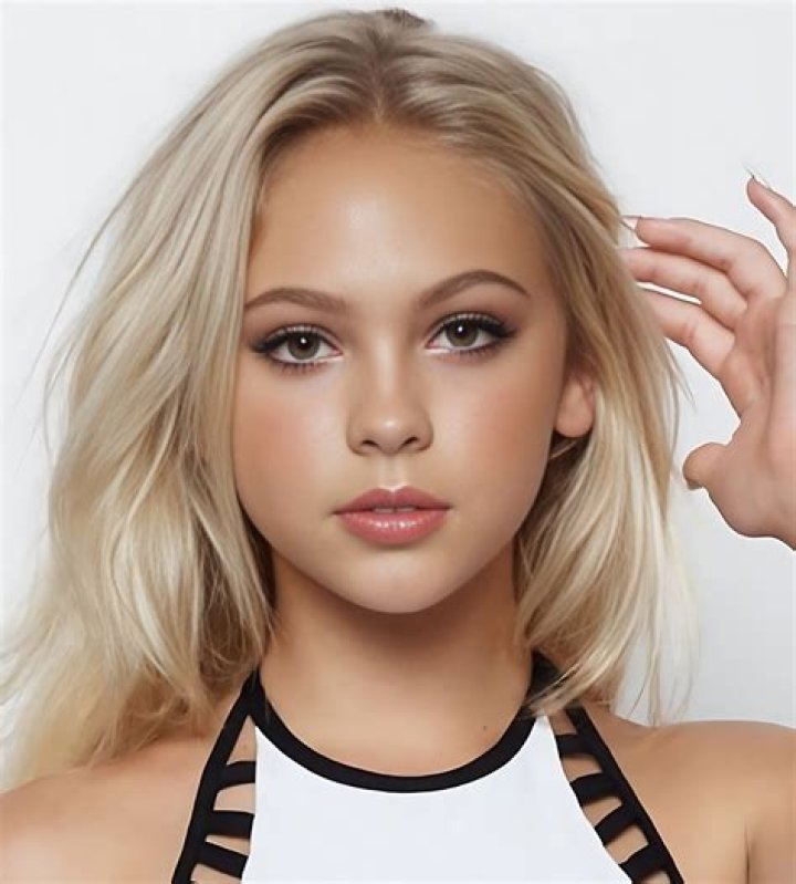 Jordyn Jones Height, Weight, Net Worth, Age, Birthday, Wikipedia, Who, Nationality, Biography