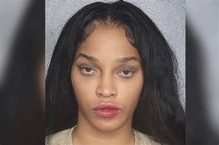 
Joseline Hernandez Mugshot, Why Is She In Jail? 
