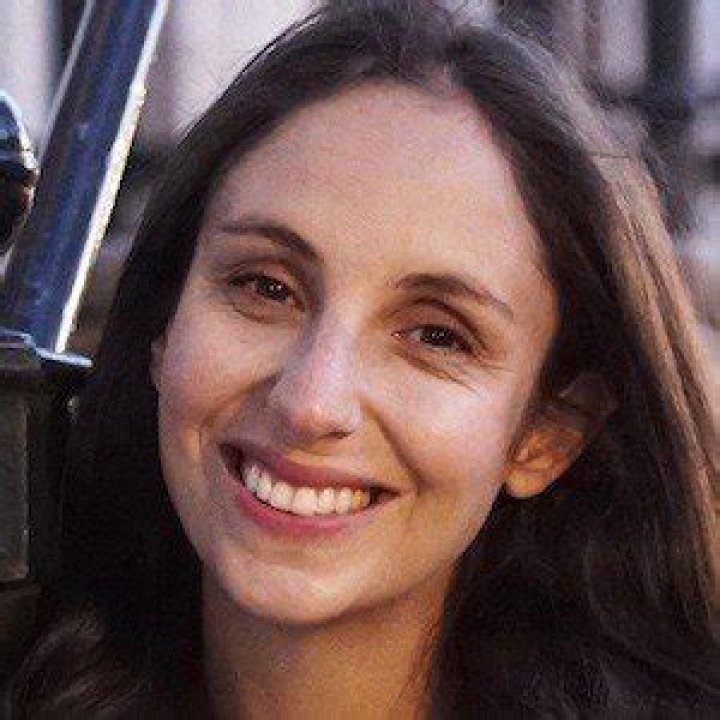 Julia Anastasopoulos Net Worth