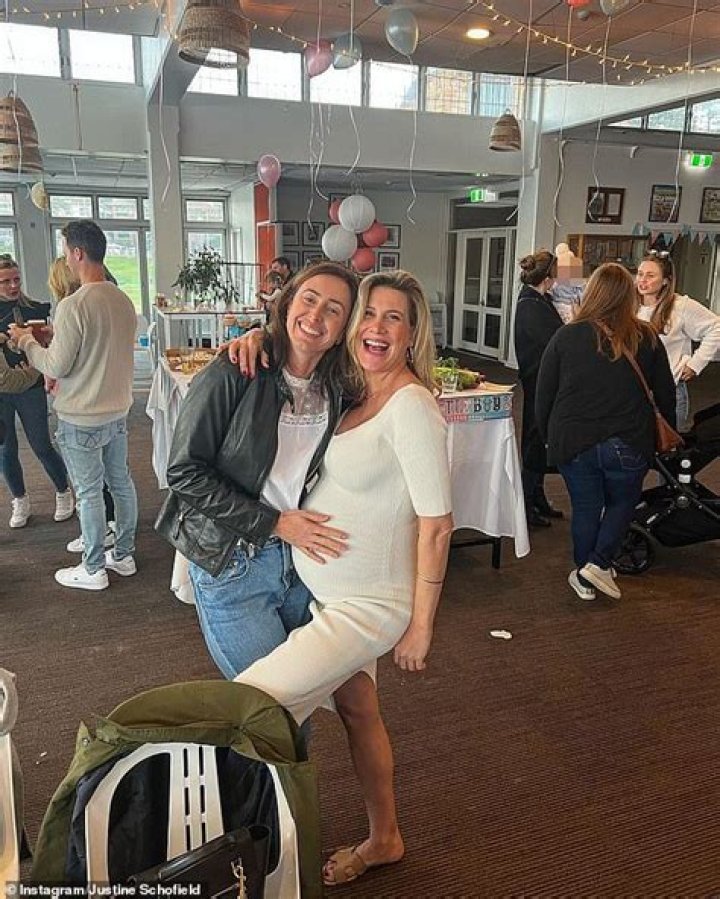 
Justine Schofield Baby Shower And Pregnant Bump Photos, Has She Had Her Child Yet? 