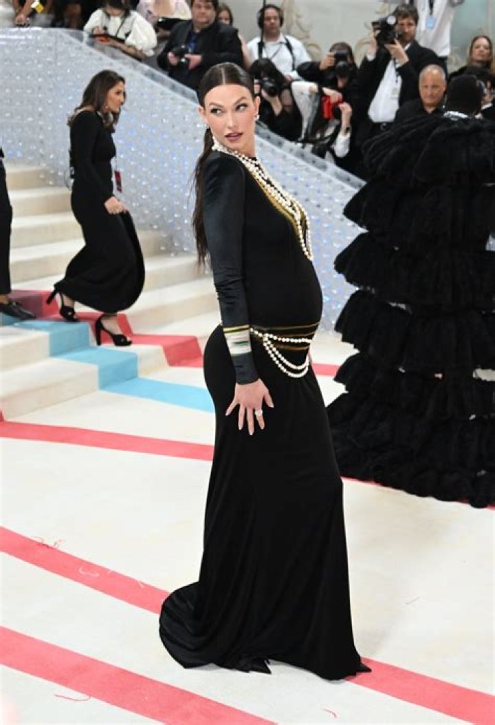 
Karlie Kloss pregnancy reveal at Met Gala 2023 wearing Loewe gives internet a sweet moment 