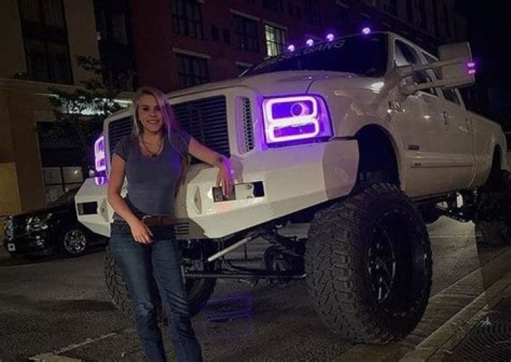 
Katie Noel Biography: Is she married? Find out her biography, married, dating, family life, body measurement, career, net worth 