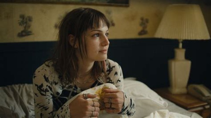 Kelly Depeault Height, Weight, Net Worth, Age, Birthday, Wikipedia, Who, Nationality, Biography