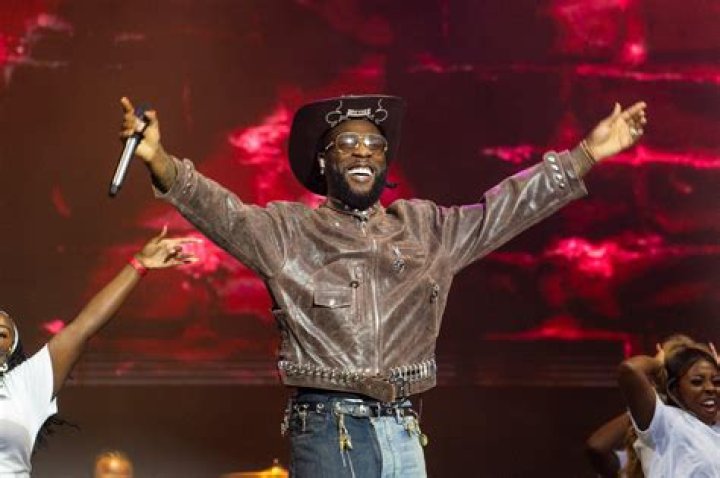 
Kizz Daniel and Burna Boy Inspire Me, I Wish To Work With Them – Seyi Vibez 