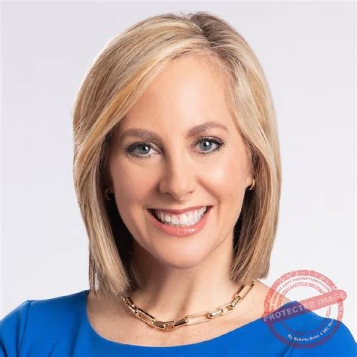 Kristin Dickerson Biography, Wiki, Age, Height, Husband, Career, NBC 5, Faith Walk, Salary, Net Worth
