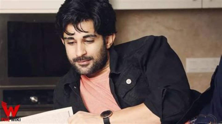 Kushagre Dua Height, Weight, Net Worth, Age, Birthday, Wikipedia, Who, Instagram, Biography