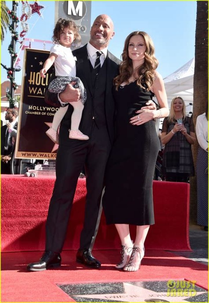 Lauren Hashian Net Worth