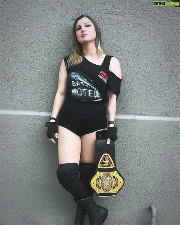 Leva Bates Age, Wiki, Biography Height, Boyfriend, Instagram