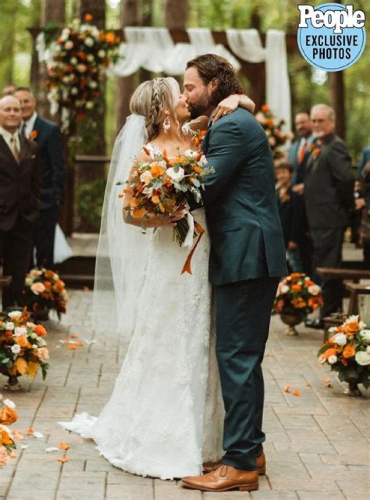 
Lewis Brice and Denelle Manzer Are Married! All the Details from Their Tennessee Wedding 