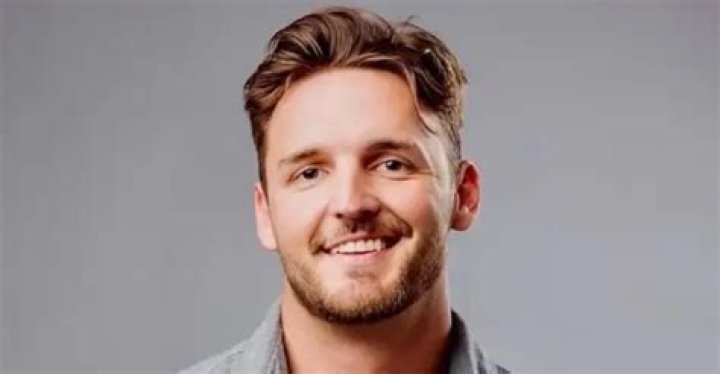 Logan Palmer (The Bachelorette) Wiki, Age, Bio, Girlfriend, Height, Net Worth, Ethnicity, Instagram