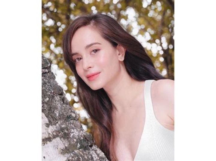 Lucy Torres Height, Weight, Measurements, Bra Size, Shoe Size