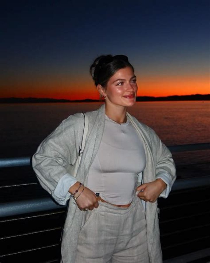 Lydia Doesburg Wikipedia, Age, Biography, Height, Husband, Family, Instagram