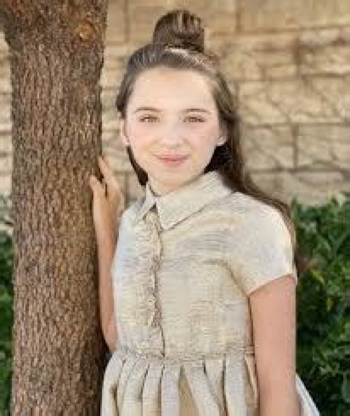 Madeleine McGraw Height, Weight, Net Worth, Age, Birthday, Wikipedia, Who, Instagram, Biography