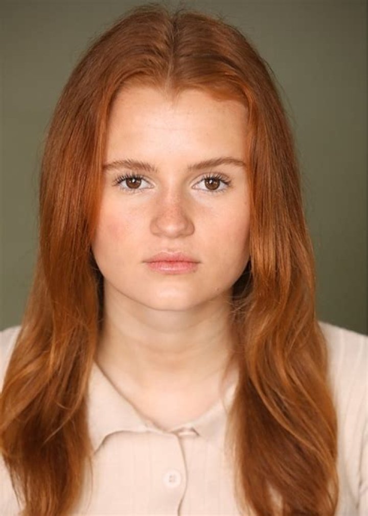 Maggie Elizabeth Jones Net Worth