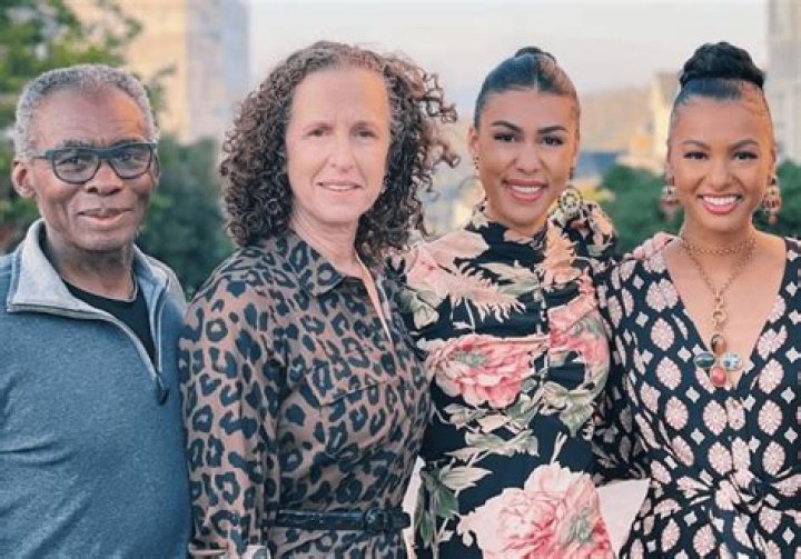 Malika Andrews Wiki, Age, Boyfriend, Partner, Engaged, Parents, Sister, Salary, Net Worth, Instagram