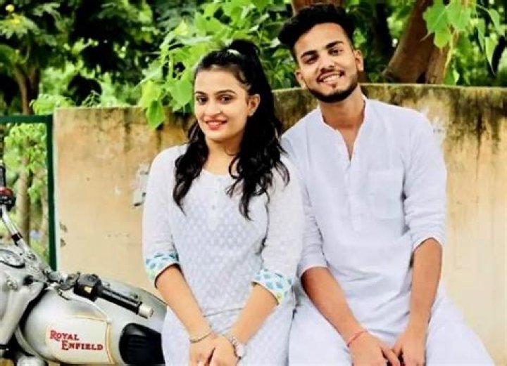 
Manish Yadav Height, Weight, Net Worth, Age, Birthday, Wikipedia, Who, Nationality, Biography 