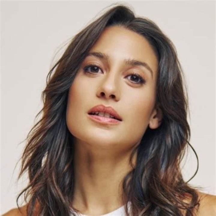 Marie Reyes Height, Weight, Net Worth, Age, Birthday, Wikipedia, Who, Instagram, Biography