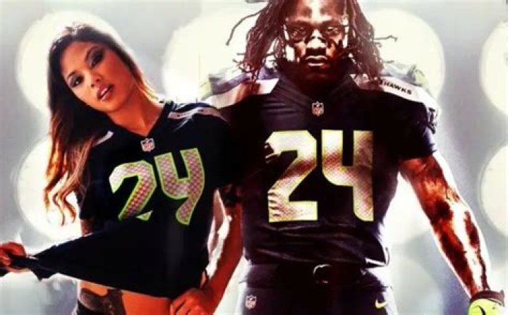 
Marshawn Lynch | Relationship With Charmaine Glock 